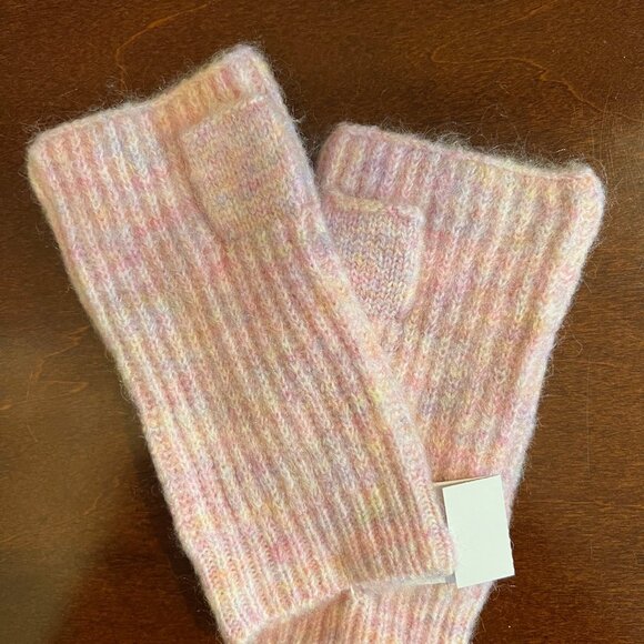 NWT Loft Light Pink Headband & Matching Fingerless Gloves - Picture 6 of 7